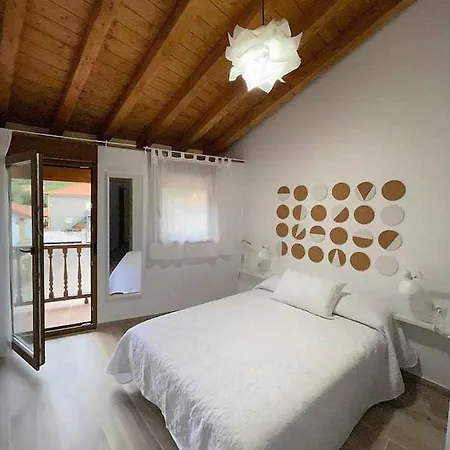 Encuentra El Norte En La Casa Del Buen Camino Orena