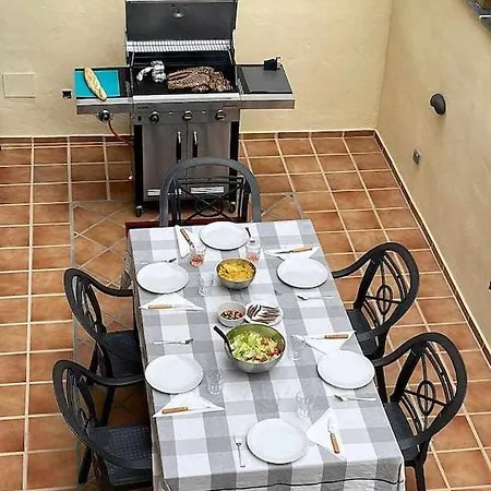 Encuentra El Norte En La Casa Del Buen Camino Orena